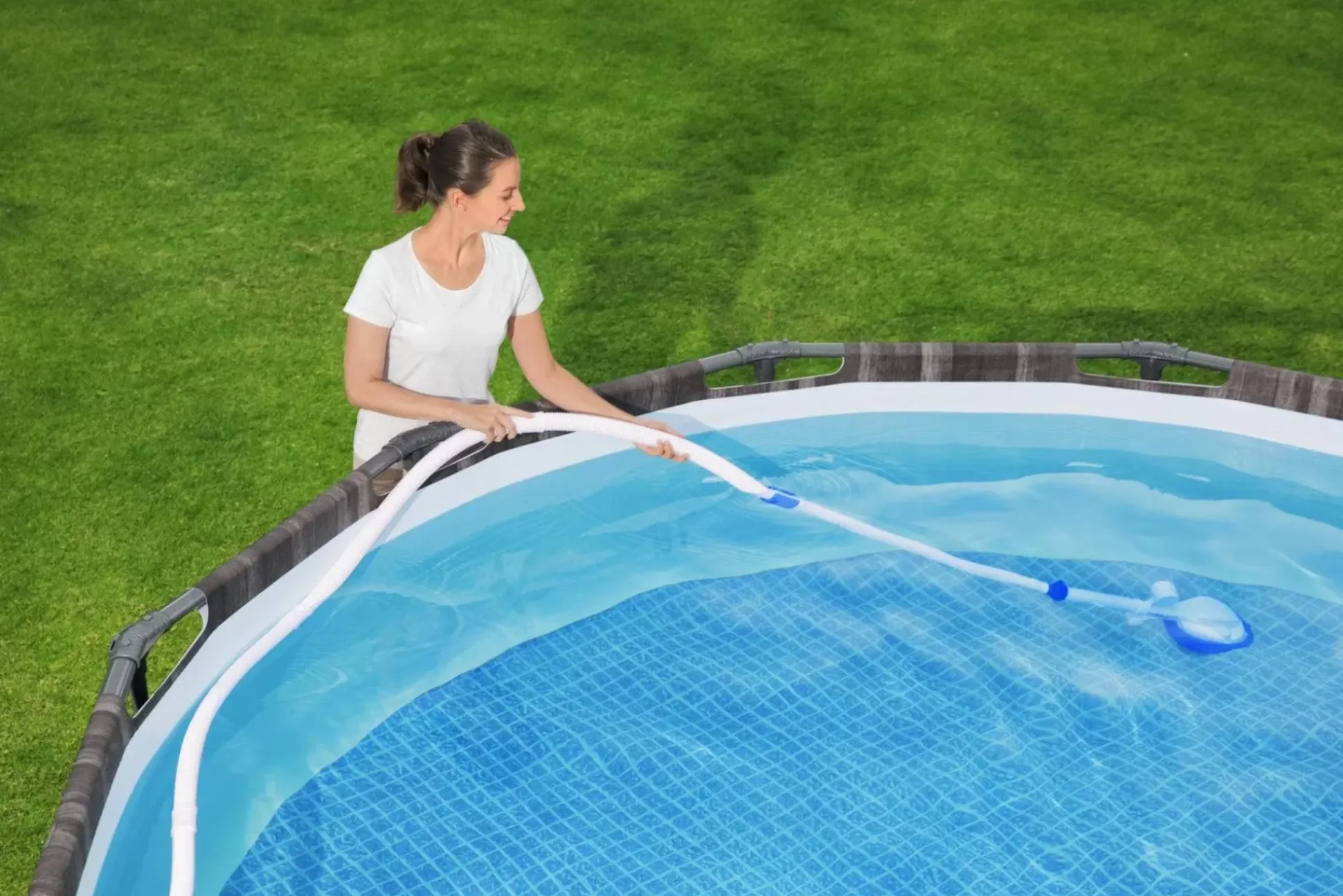 Bestway Flowclear Aquasweeper Automatic Pool Vacuum Discount