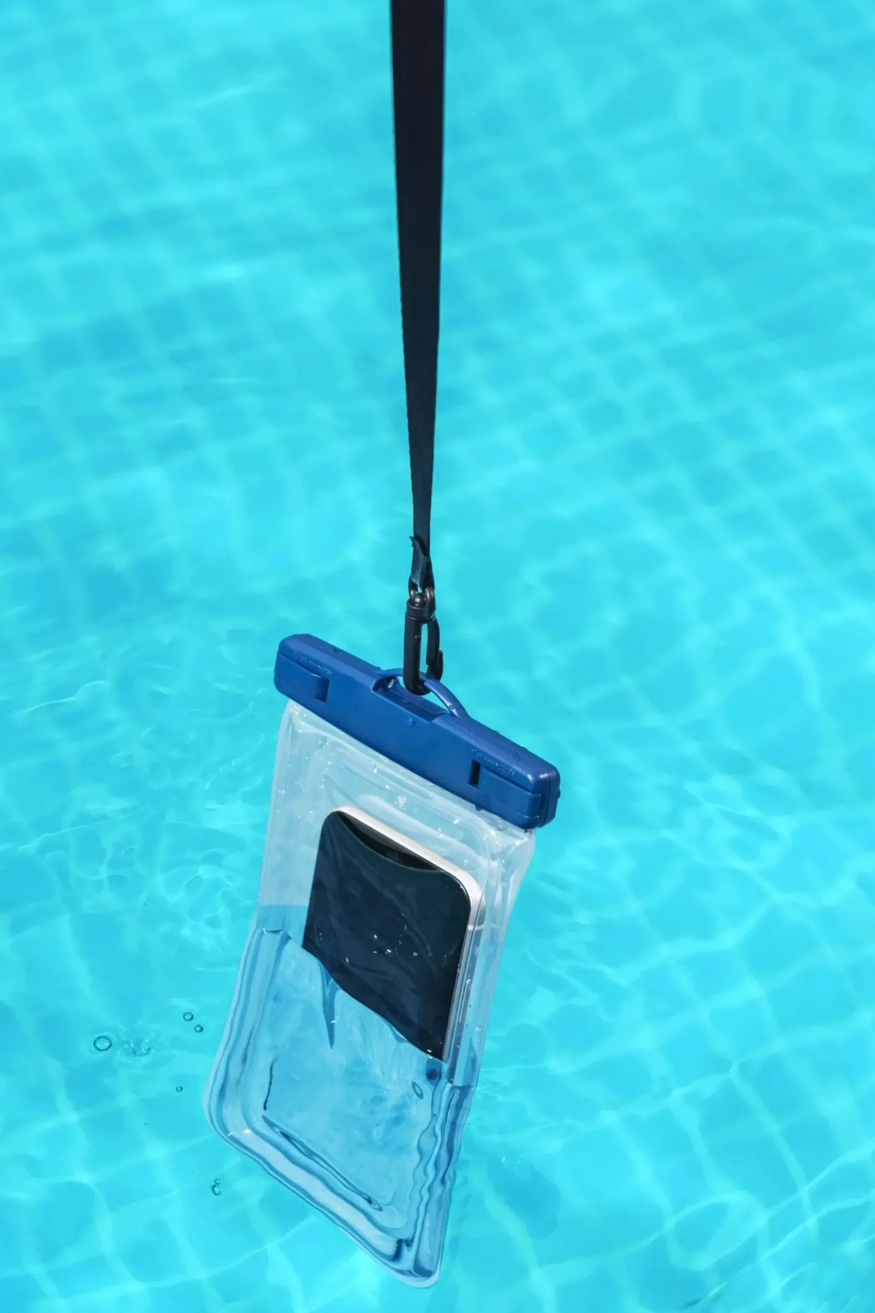 Bestway H2Ogo! Splash Guard Waterproof Smart Phone Case, Most Iphone/ Samsung/ Android Phones Up To 7" Long Sale